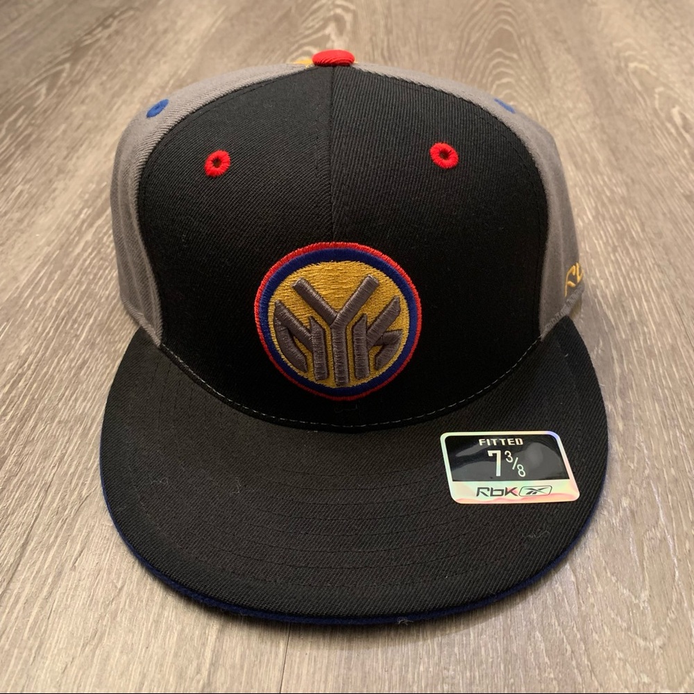 Retro New York Knicks Reebok Kolors Fitted Hat Size 7 3/8 Deadstock Never Worn